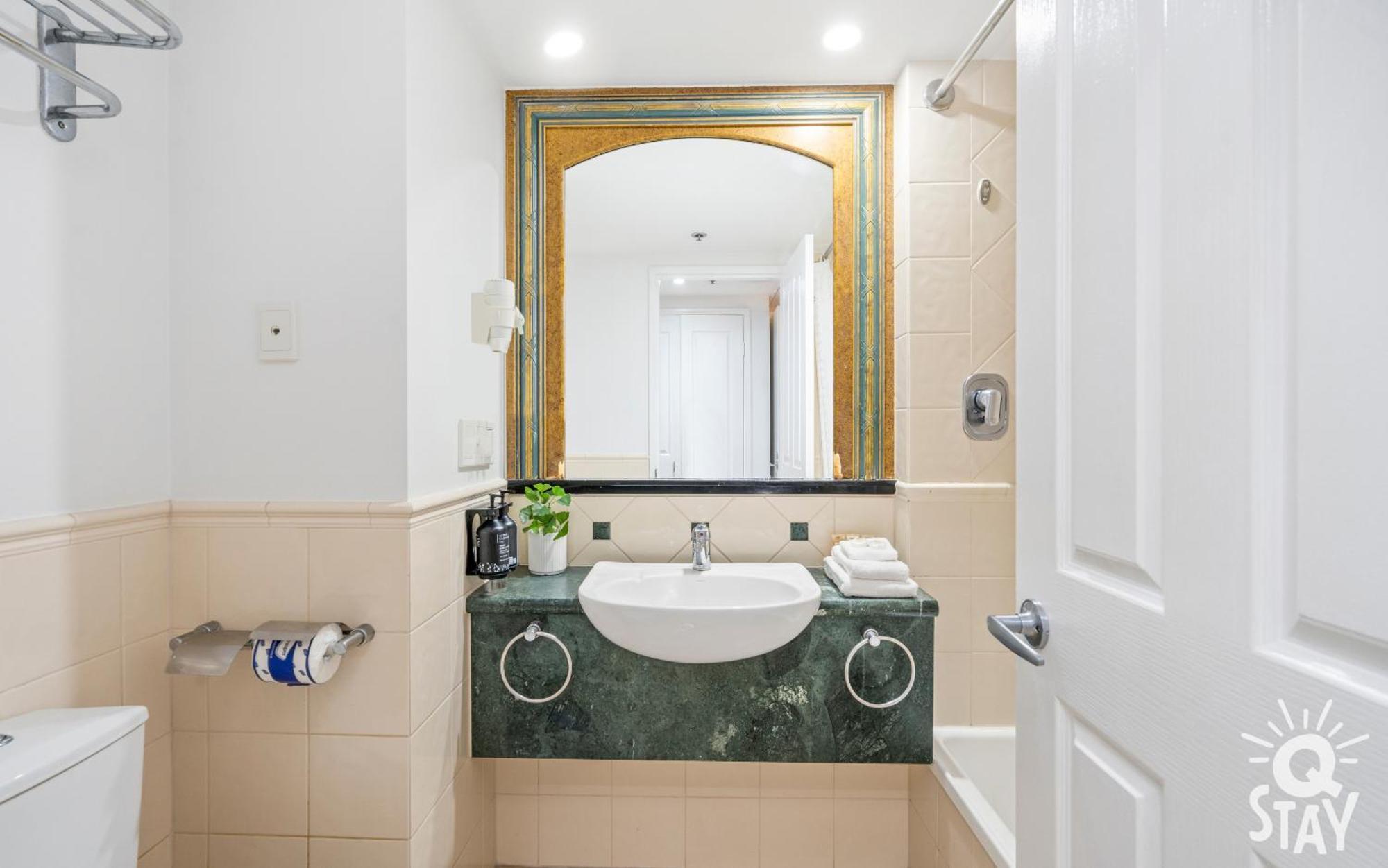 Legends Apartments - Qstay Gold Coast Dış mekan fotoğraf