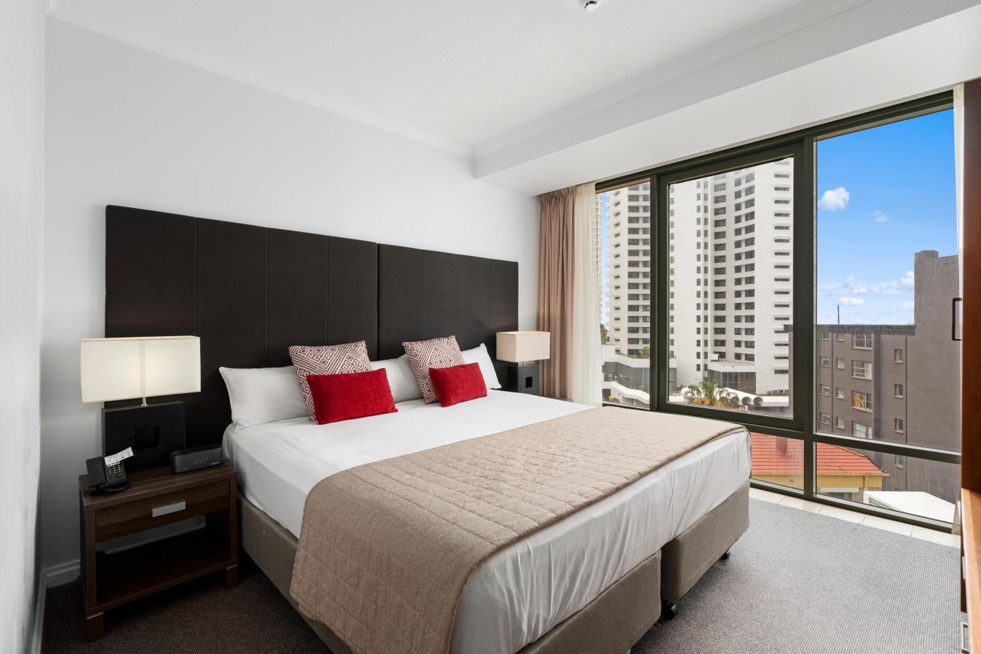 Legends Apartments - Qstay Gold Coast Dış mekan fotoğraf