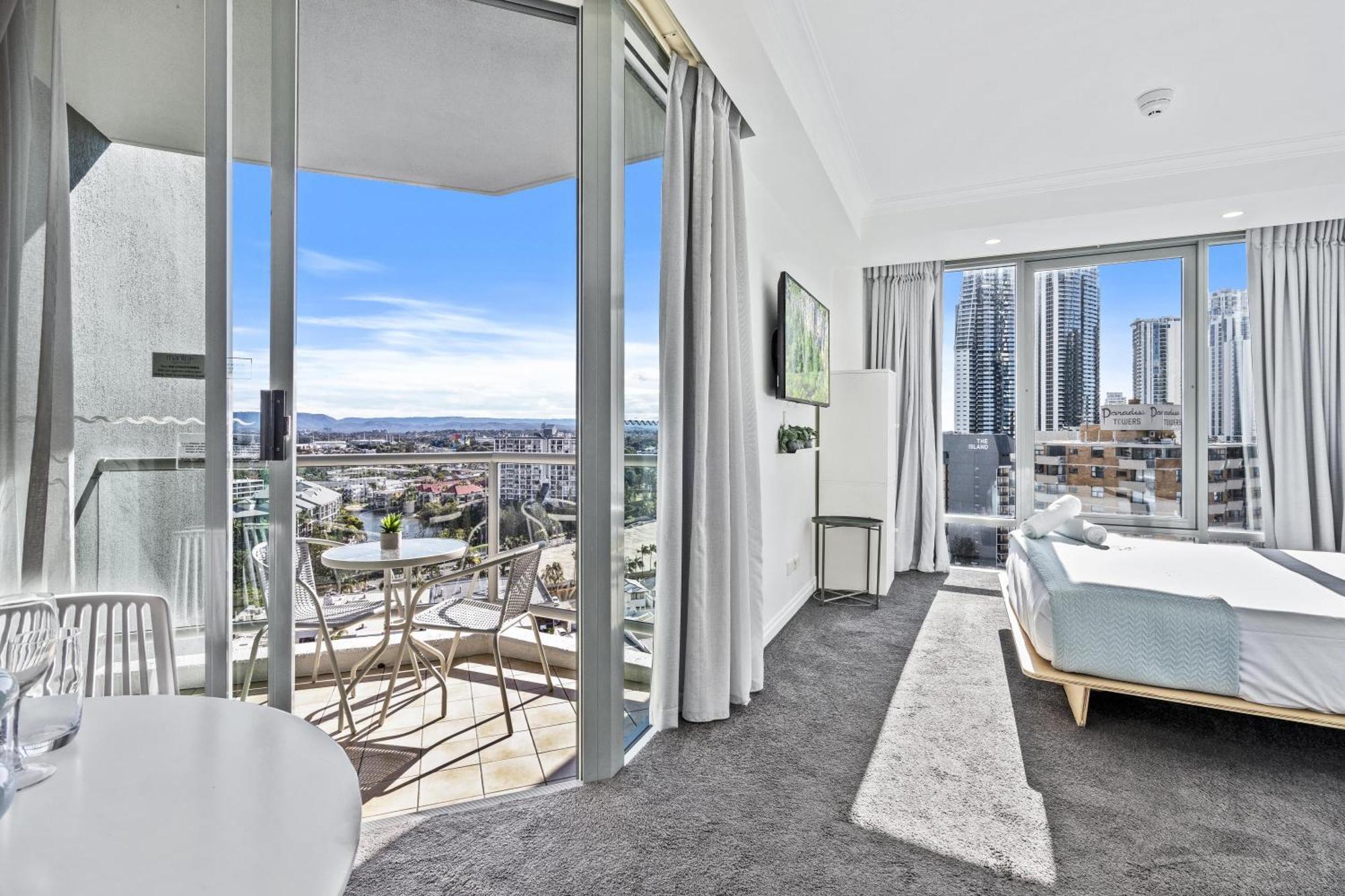 Legends Apartments - Qstay Gold Coast Dış mekan fotoğraf