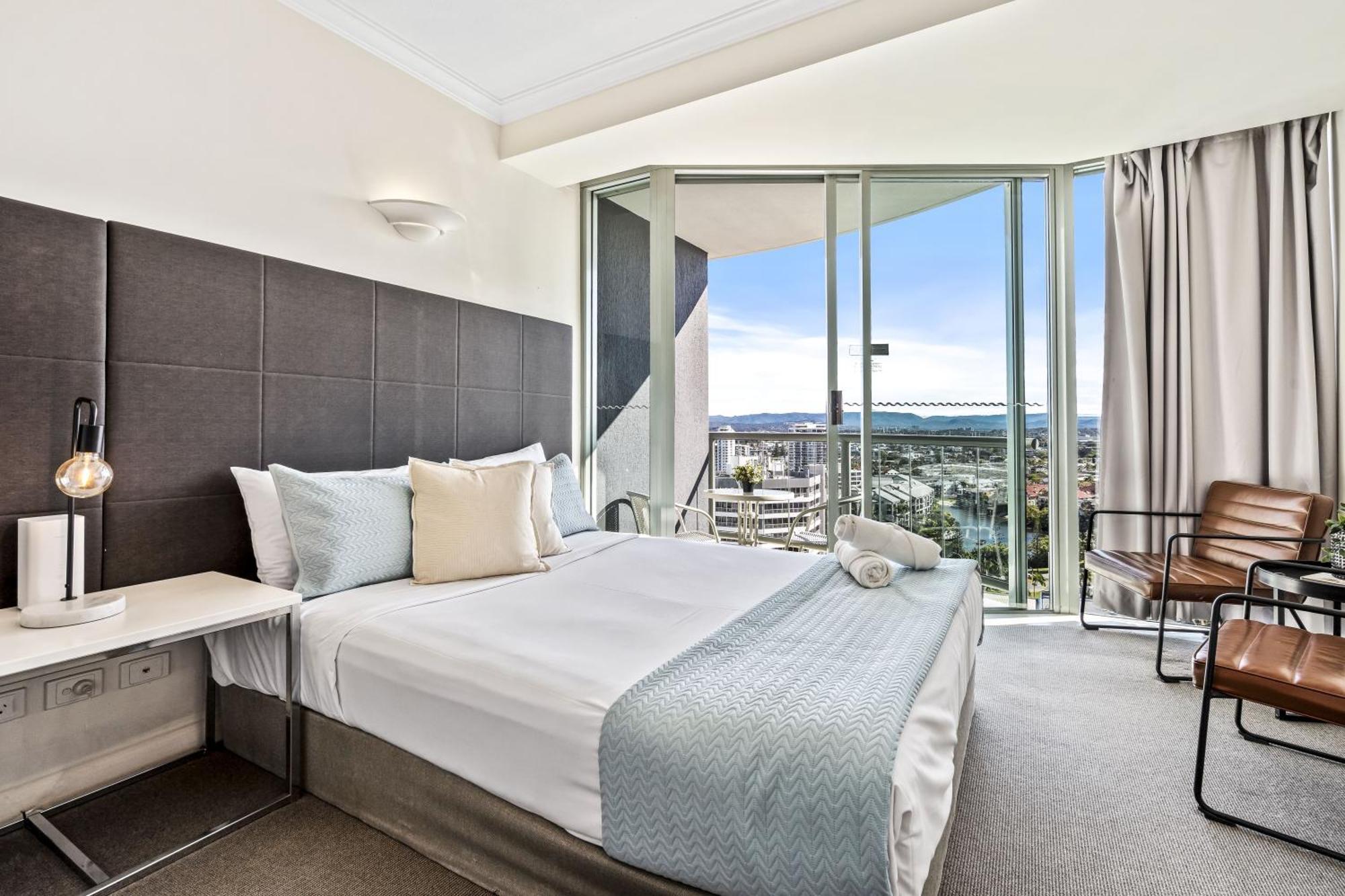 Legends Apartments - Qstay Gold Coast Dış mekan fotoğraf
