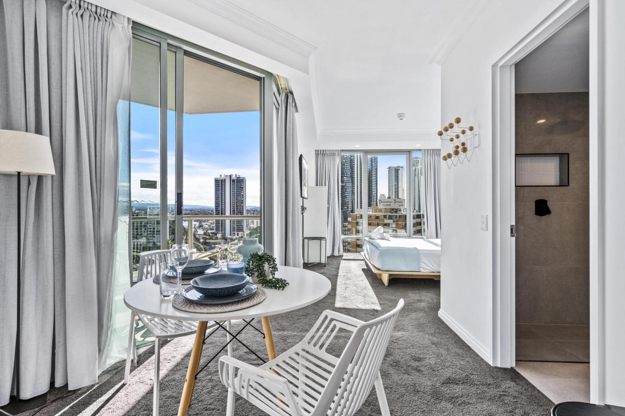 Legends Apartments - Qstay Gold Coast Dış mekan fotoğraf