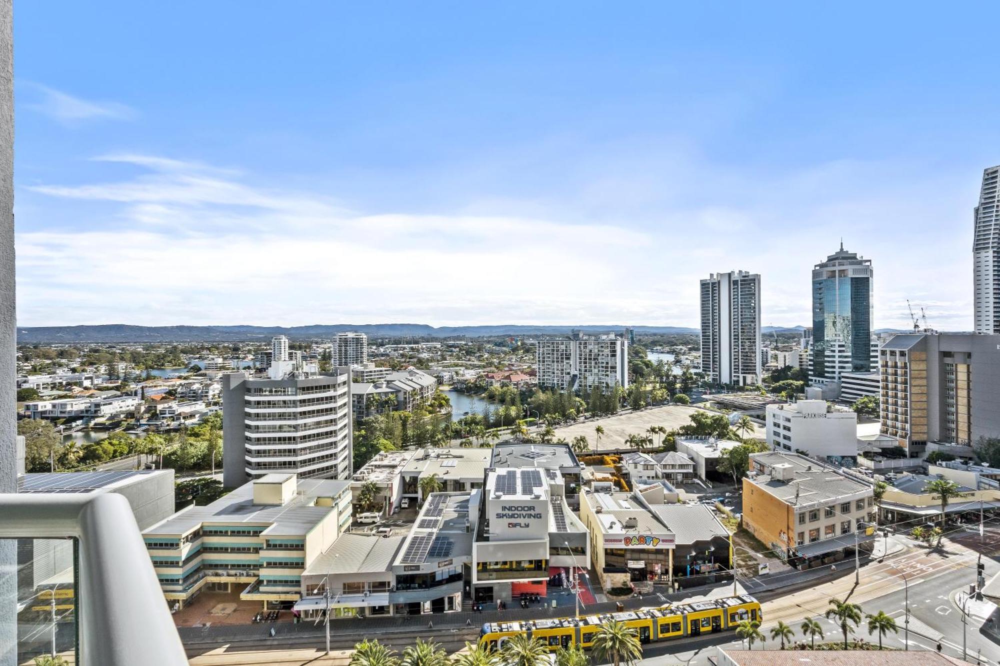 Legends Apartments - Qstay Gold Coast Dış mekan fotoğraf