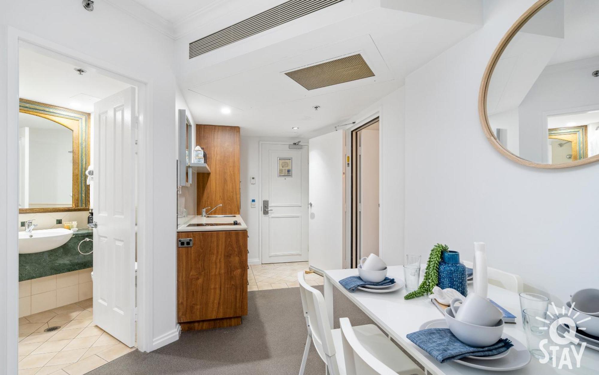 Legends Apartments - Qstay Gold Coast Dış mekan fotoğraf