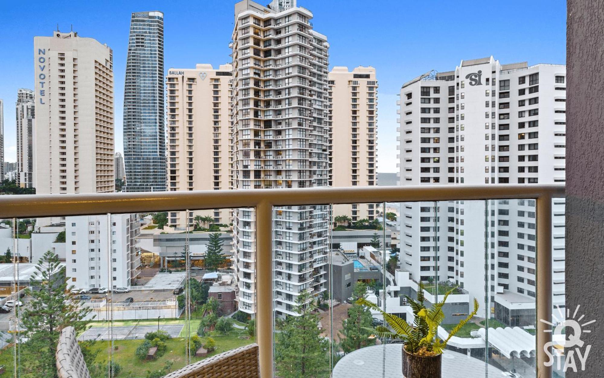 Legends Apartments - Qstay Gold Coast Dış mekan fotoğraf
