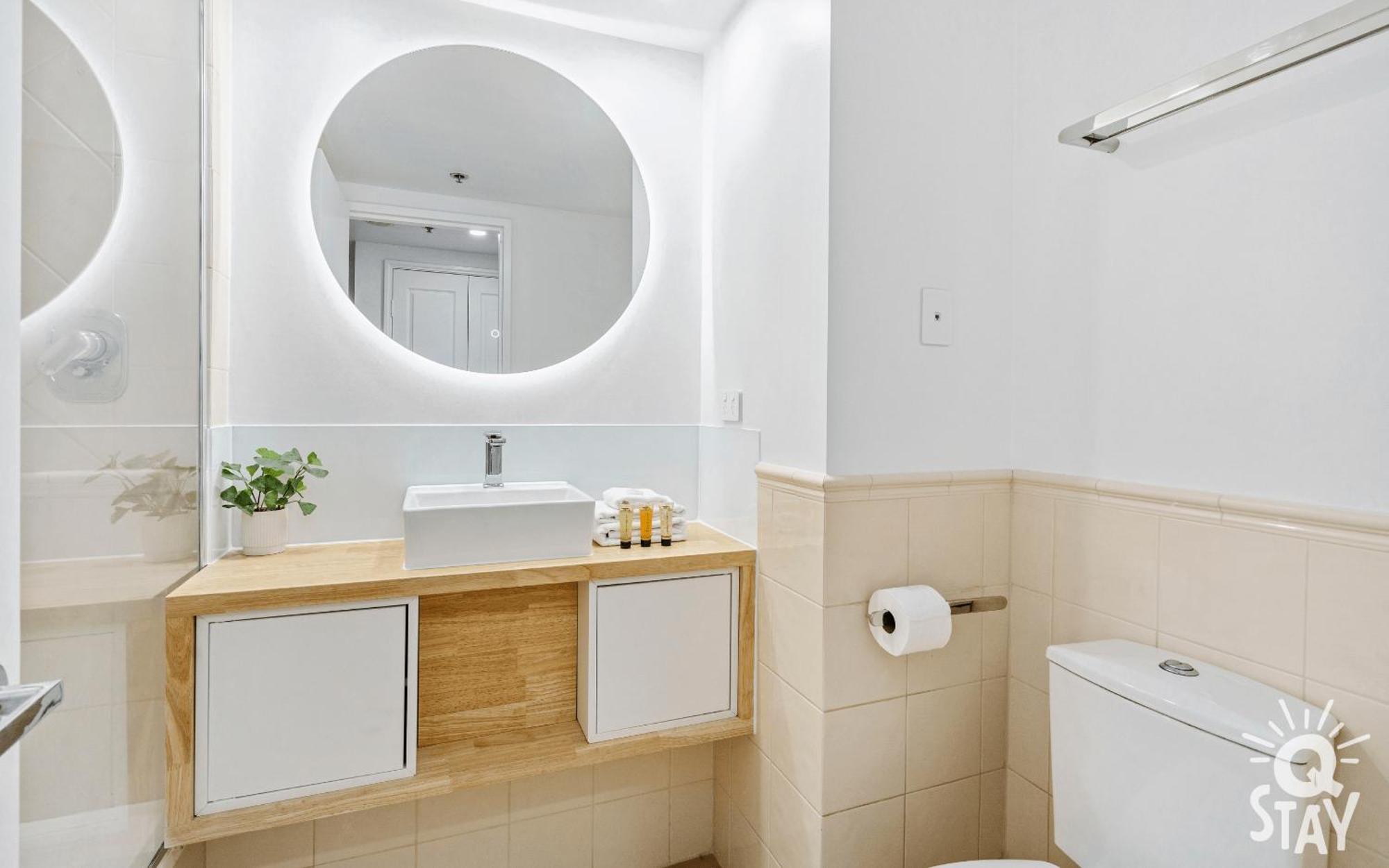 Legends Apartments - Qstay Gold Coast Dış mekan fotoğraf