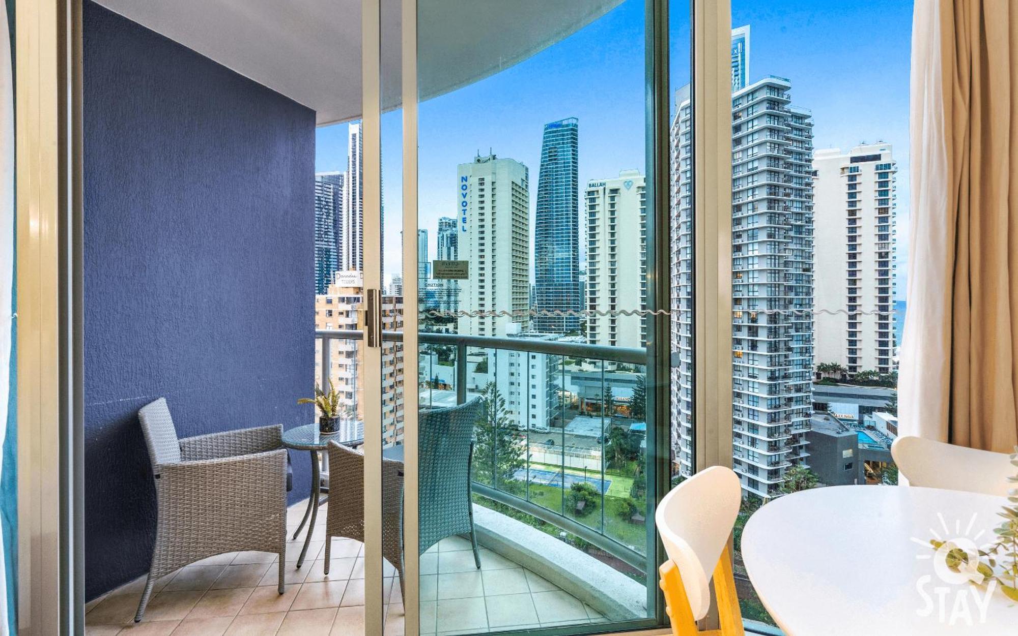 Legends Apartments - Qstay Gold Coast Dış mekan fotoğraf