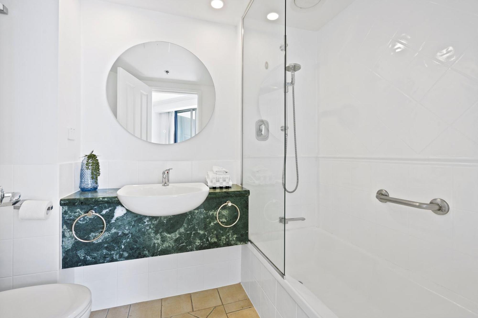 Legends Apartments - Qstay Gold Coast Dış mekan fotoğraf