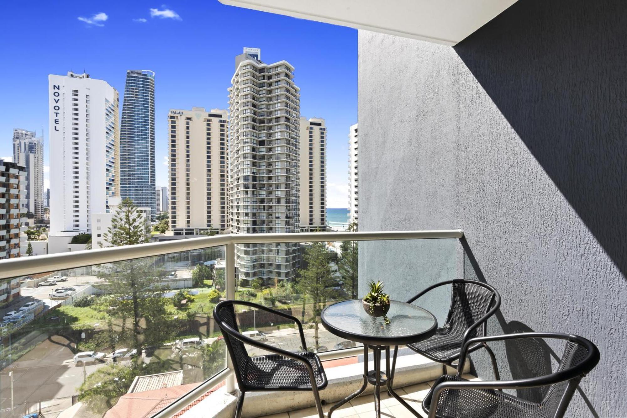 Legends Apartments - Qstay Gold Coast Dış mekan fotoğraf