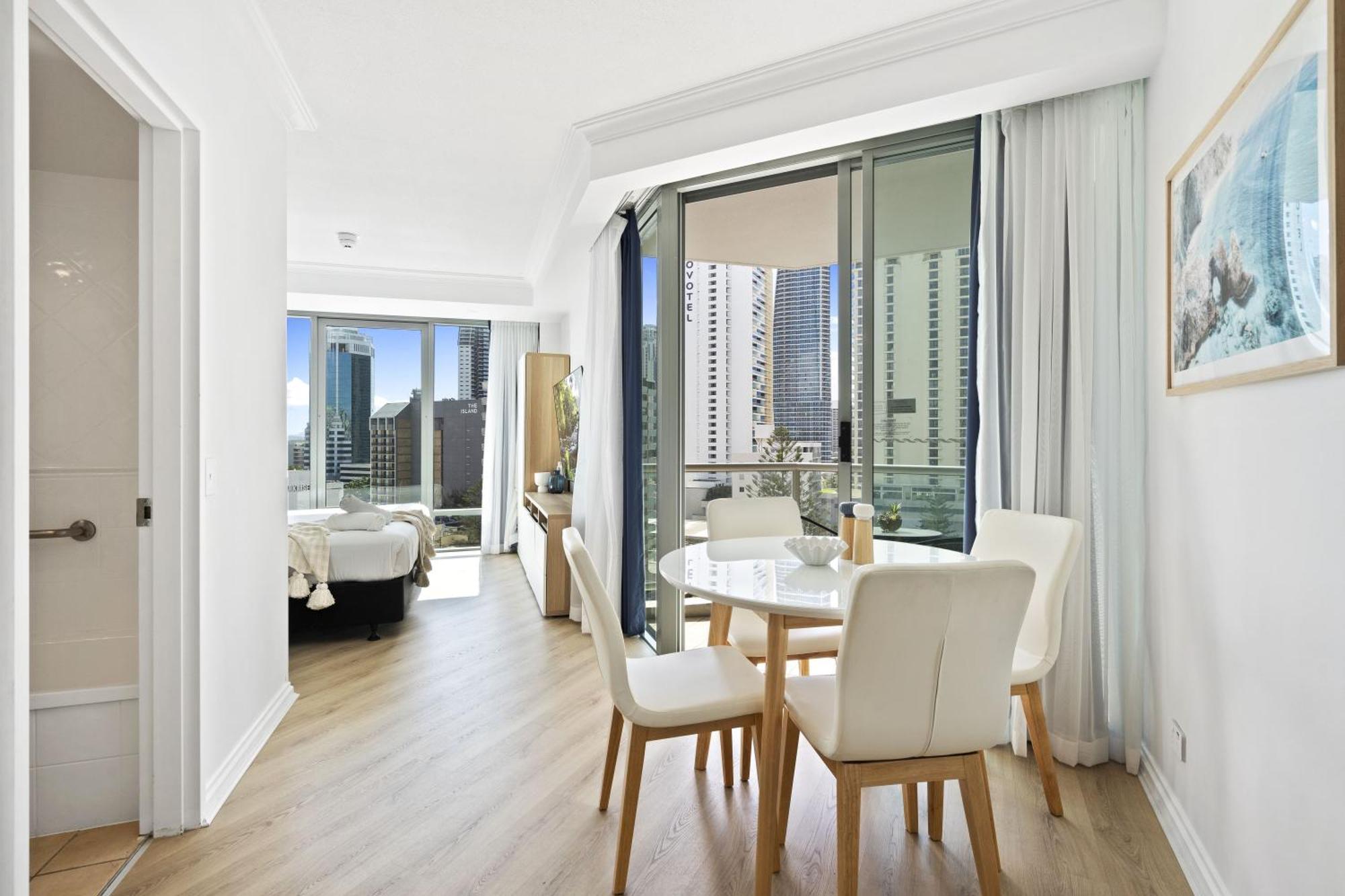 Legends Apartments - Qstay Gold Coast Dış mekan fotoğraf